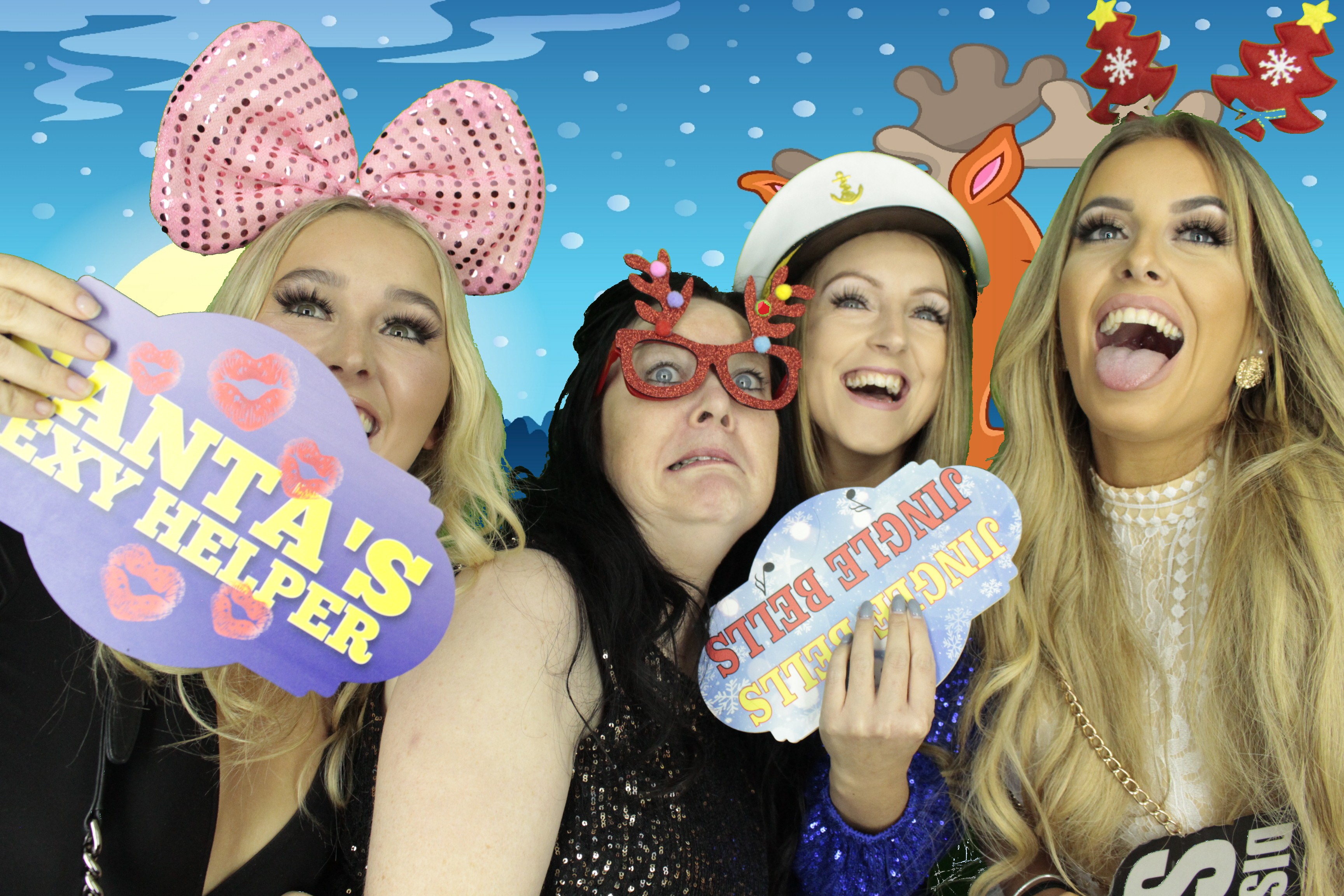 Ocean Network Express Christmas Party 2019 | View more photos from the event at gallery.myphotoboothexperience.co.uk/u/MyPhotoBoothExperienceLtd/Ocean-Network-Express-Christmas-Party-2019